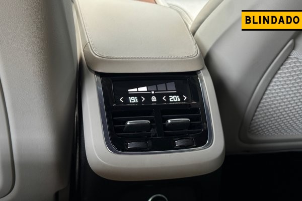 VOLVO XC90 2.0 T8 HYBRID INSCRIPTION AWD GEARTRONIC 2017/2018